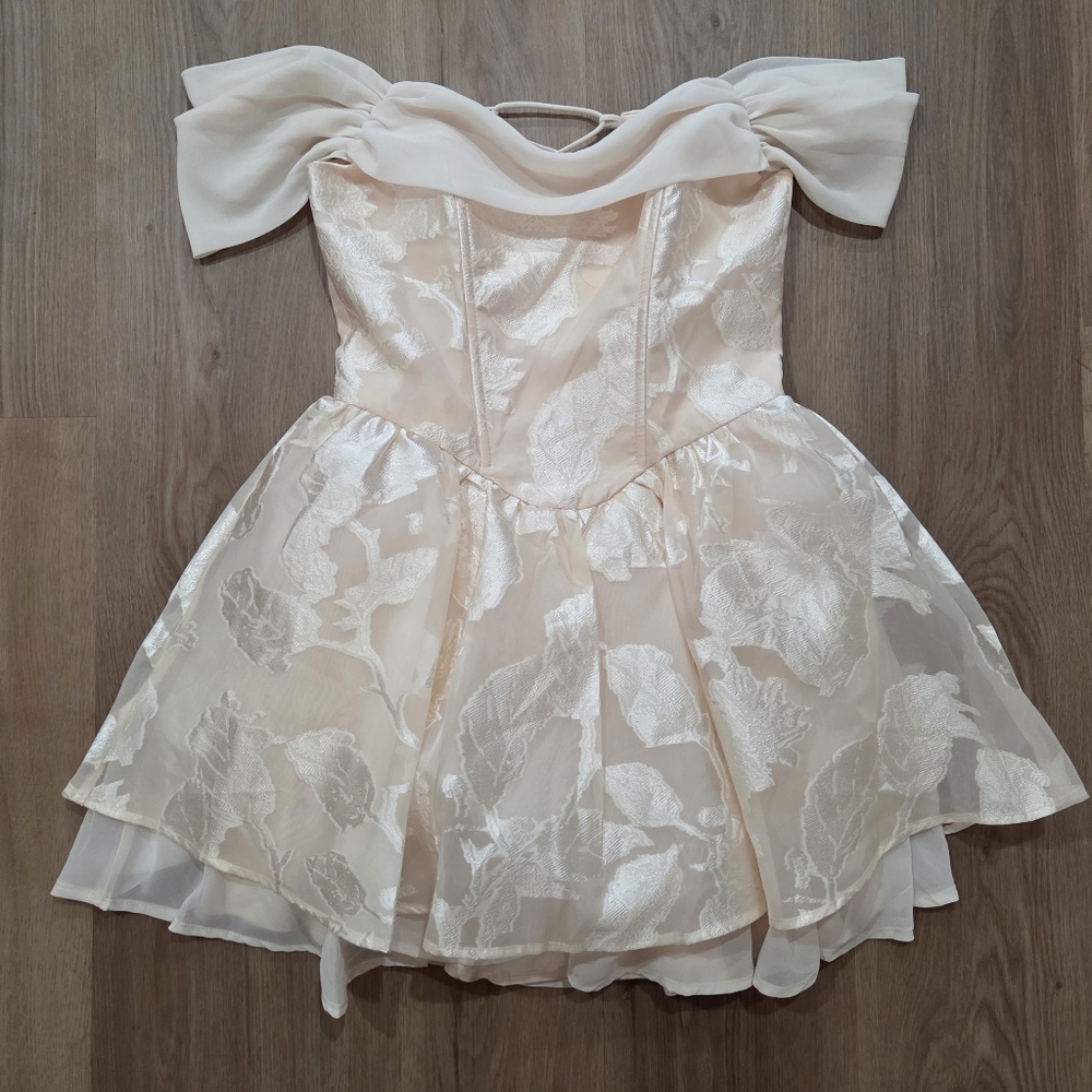 Selfie Leslie Lusting Off Shoulder Basque Waist Mini Dress S Romance Wedding - Picture 4 of 13
